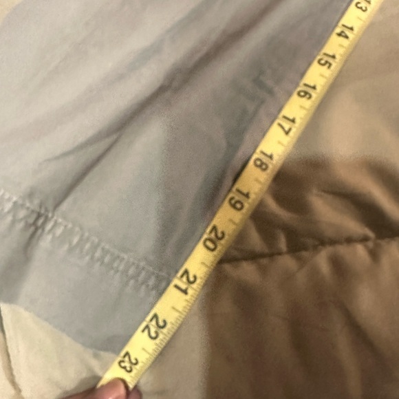Old Navy khaki low waist capri pants - Picture 5 of 12